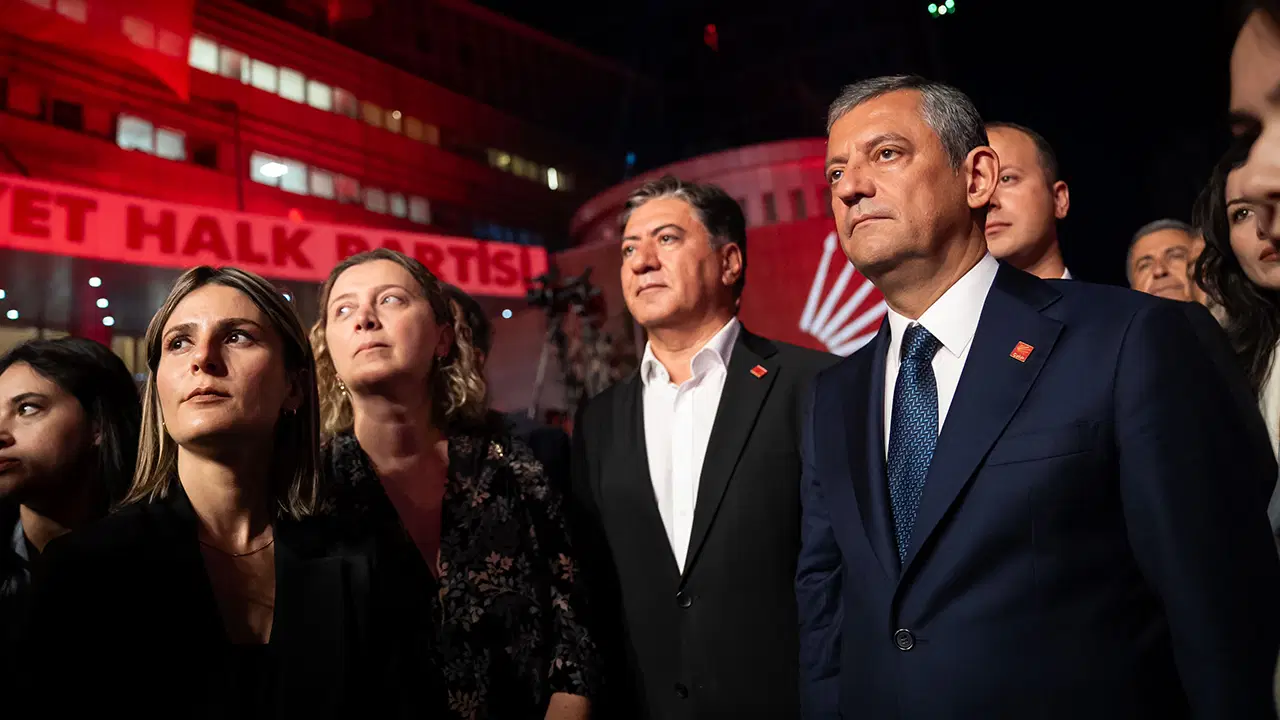 Özgür Özel, 102’nci yıl etkinliğine konuştu: ‘Başımıza ne geliyorsa bu yüzden geliyor’ – Son Dakika Siyaset Haberleri Özgür Özel, 102’nci yıl etkinliğine konuştu: ‘Başımıza ne geliyorsa bu yüzden geliyor’ – Son Dakika Siyaset Haberleri
