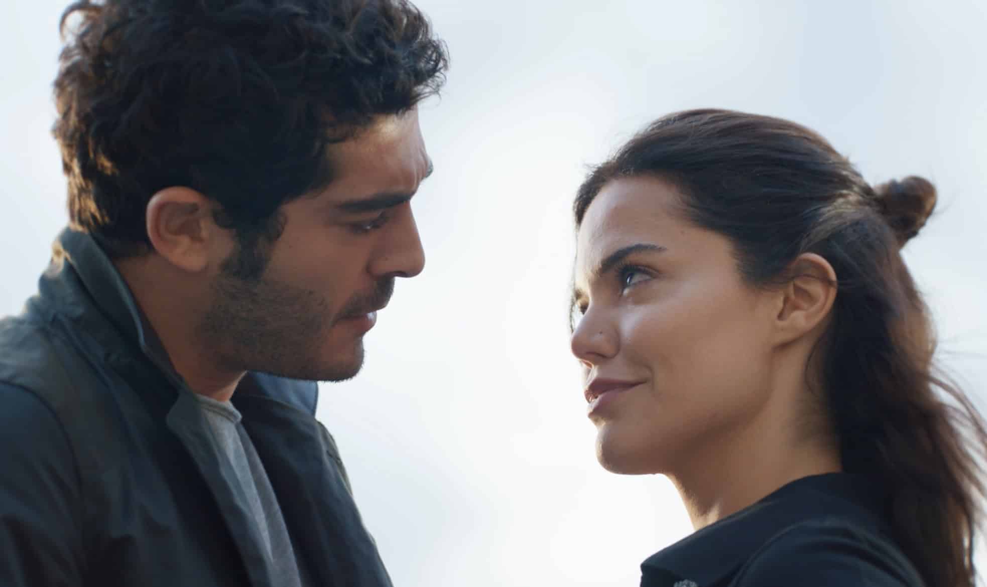 Ay Yapım’ın çok yakında NOW’da ekrana gelecek yeni dizisi Sahtekarlar’ın ilk tanıtımı yayınlandı!