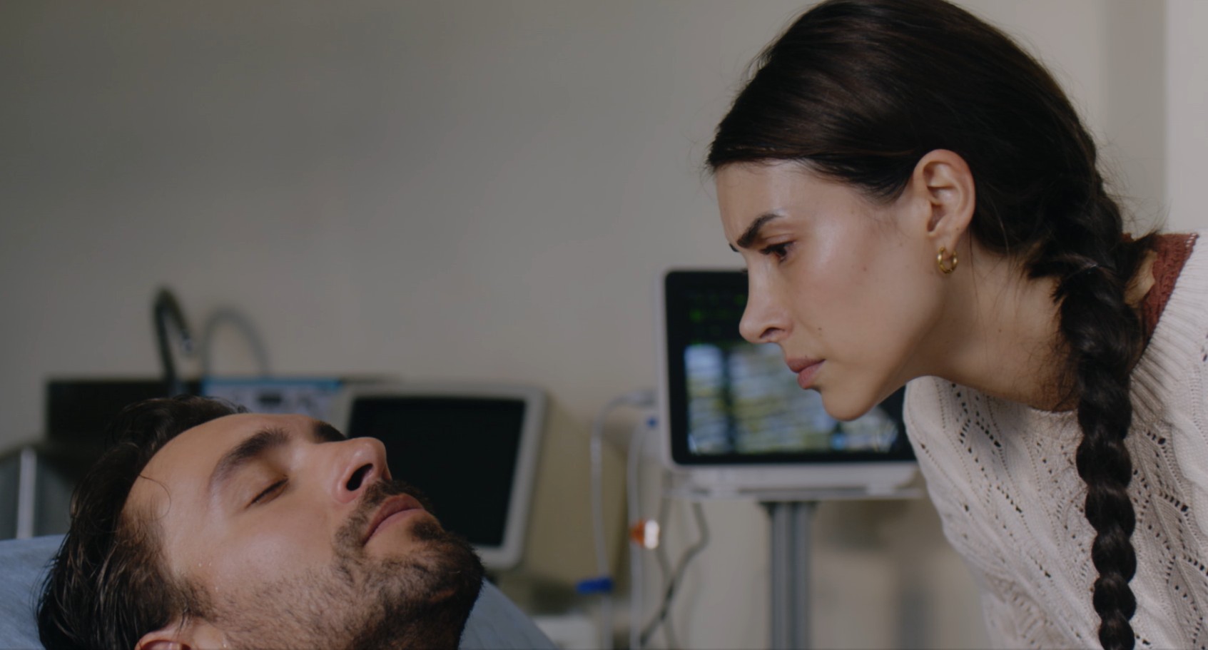 Deniz Baysal ve Ulaş Tuna Astepe’nin başrollerinde olduğu ‘Taşacak Bu Deniz’ dizisinin ikinci tanıtımı izleyiciyle buluştu! Deniz Baysal ve Ulaş Tuna Astepe’nin başrollerinde olduğu ‘Taşacak Bu Deniz’ dizisinin ikinci tanıtımı izleyiciyle buluştu!