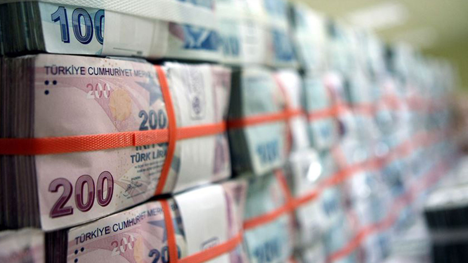 Bankacılık sektörünün net kârı 563,4 milyar lira oldu
