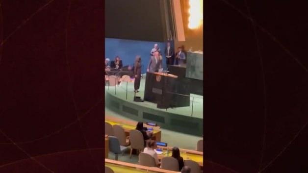 Başkan Erdoğan, BM Genel Kurulu’na alkışlarla girdi Başkan Erdoğan, BM Genel Kurulu’na alkışlarla girdi