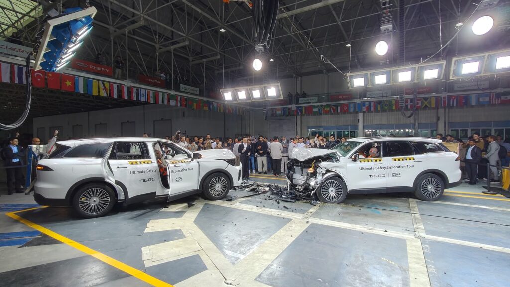 Tiggo 9 çarpışma testini yerinde izledik!.. Tiggo 9 çarpışma testini yerinde izledik!..