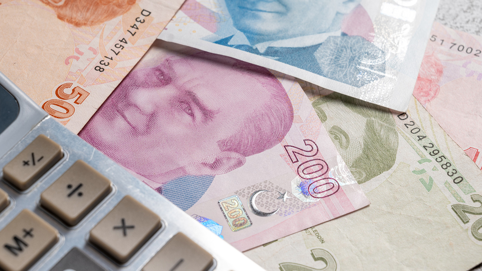 2026 asgari ücreti ne kadar olacak? İki bankadan sürpriz tahmin: Oran verildi