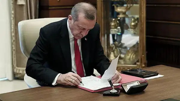Rapor, Erdoğan’ın masasına geldi: Liselerde eğitim süresi kısalıyor! – Son Dakika Siyaset Haberleri Rapor, Erdoğan’ın masasına geldi: Liselerde eğitim süresi kısalıyor! – Son Dakika Siyaset Haberleri