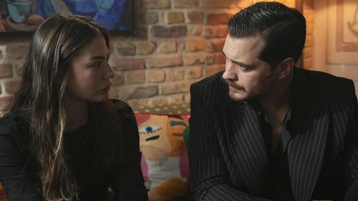 Eşref Tek kalabalığa yakalandı! Sette hayran izdihamı Eşref Tek kalabalığa yakalandı! Sette hayran izdihamı