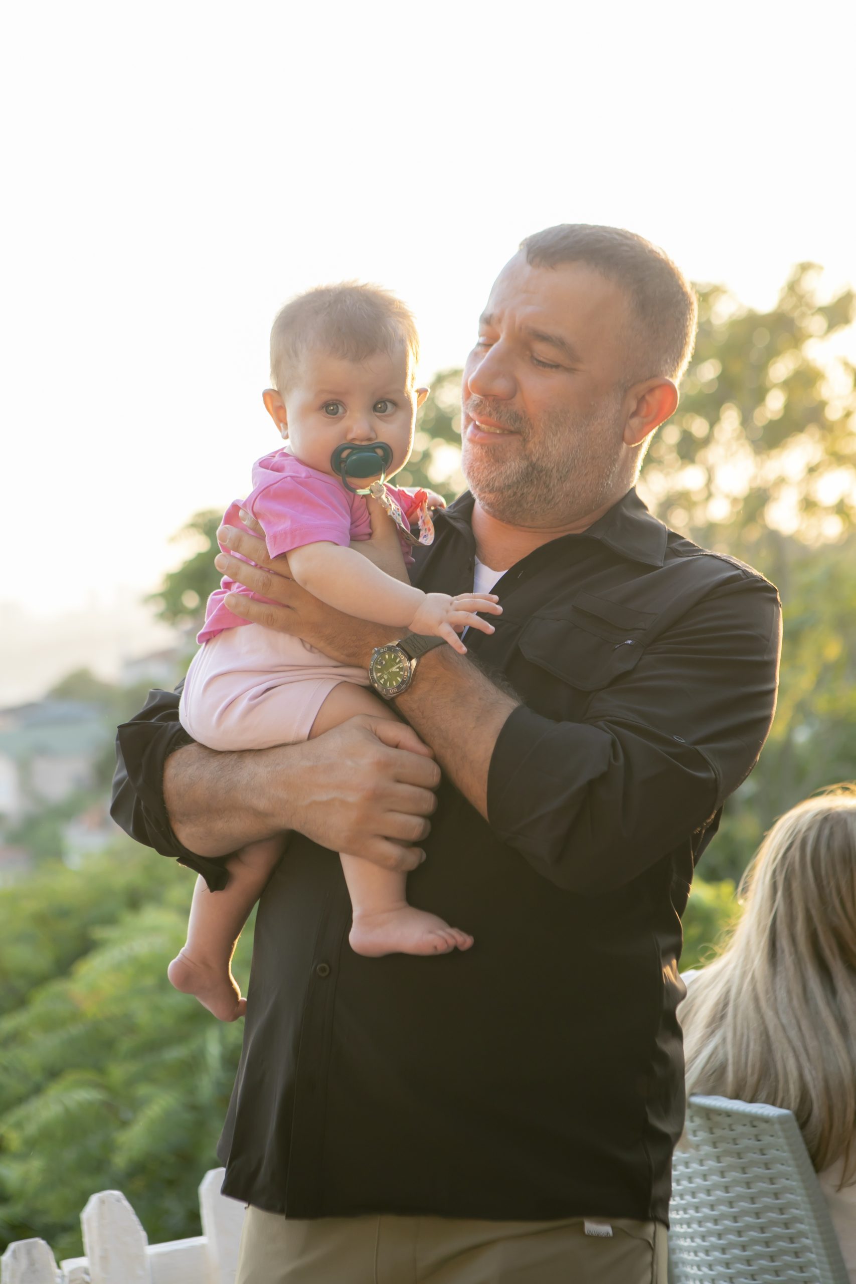 Arka Sokaklar’da Selin ve Mesut’un Ayşecan ile kurdukları yeni hayat, ekrana sıcacık bir aile tablosu taşıyor! Arka Sokaklar’da Selin ve Mesut’un Ayşecan ile kurdukları yeni hayat, ekrana sıcacık bir aile tablosu taşıyor!