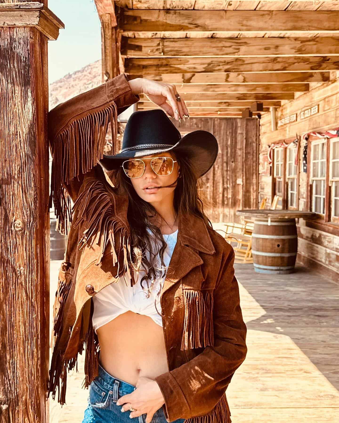 Amerikan basını Demet Özdemir’i konuşuyor! Amerikan basını Demet Özdemir’i konuşuyor!