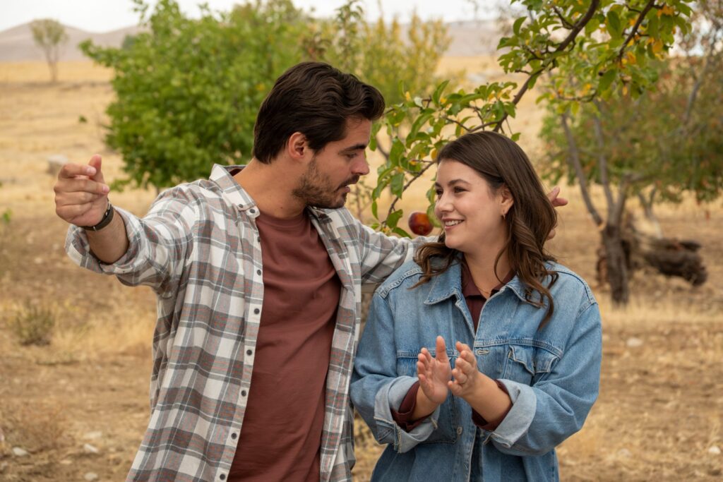 Gönül Dağı 189. Bölümde Taner, Çetin’in getirdiği kanıt sayesinde beraat etti! Veysel, Cemile’nin hastalığını öğrendi!