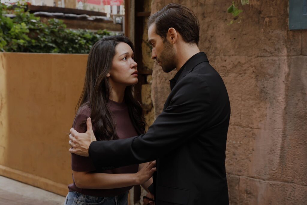 Sahipsizler 33. Bölümde Haşmet ve Firuze dükkanda basıldı! Azize, Yavuz’un hayatına son vermeye gitti!