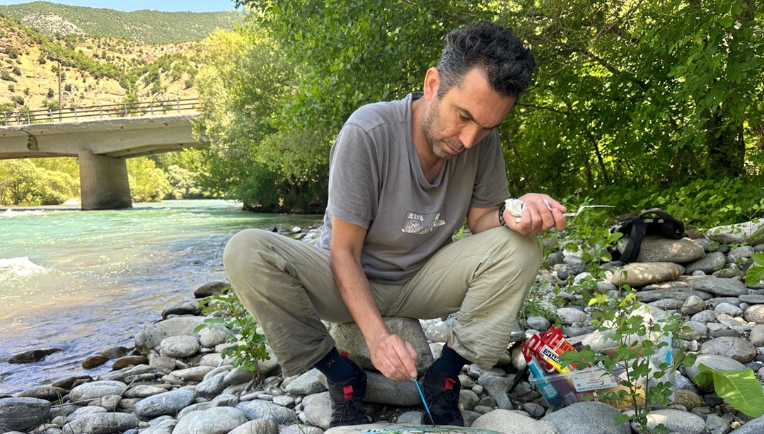 Munzur Vadisi’nden topladığı taşları sanat eserine dönüştürüyor Munzur Vadisi’nden topladığı taşları sanat eserine dönüştürüyor