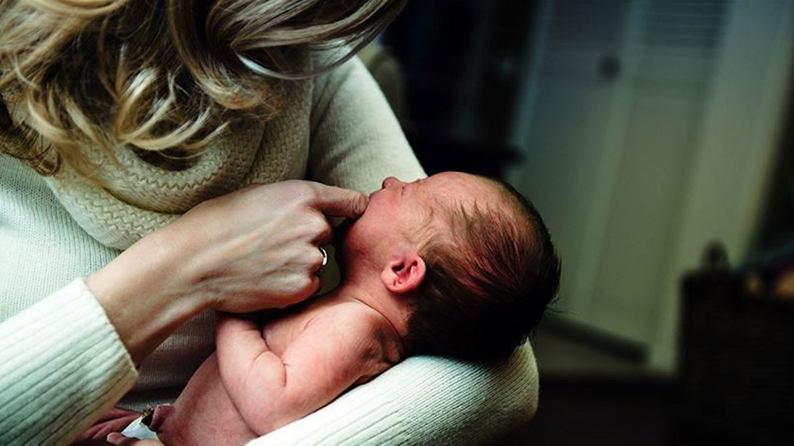 Anne ve babaya doğum izni uzatılıyor!