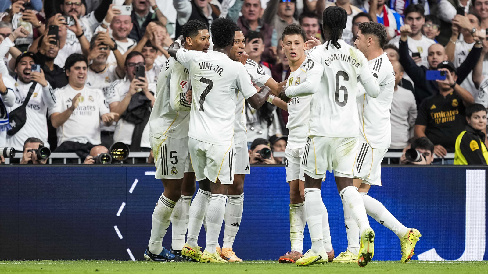 Arda Güler ayakta alkışlandı! El Clasico’da Real Madrid, Barcelona’yı devirdi Arda Güler ayakta alkışlandı! El Clasico’da Real Madrid, Barcelona’yı devirdi