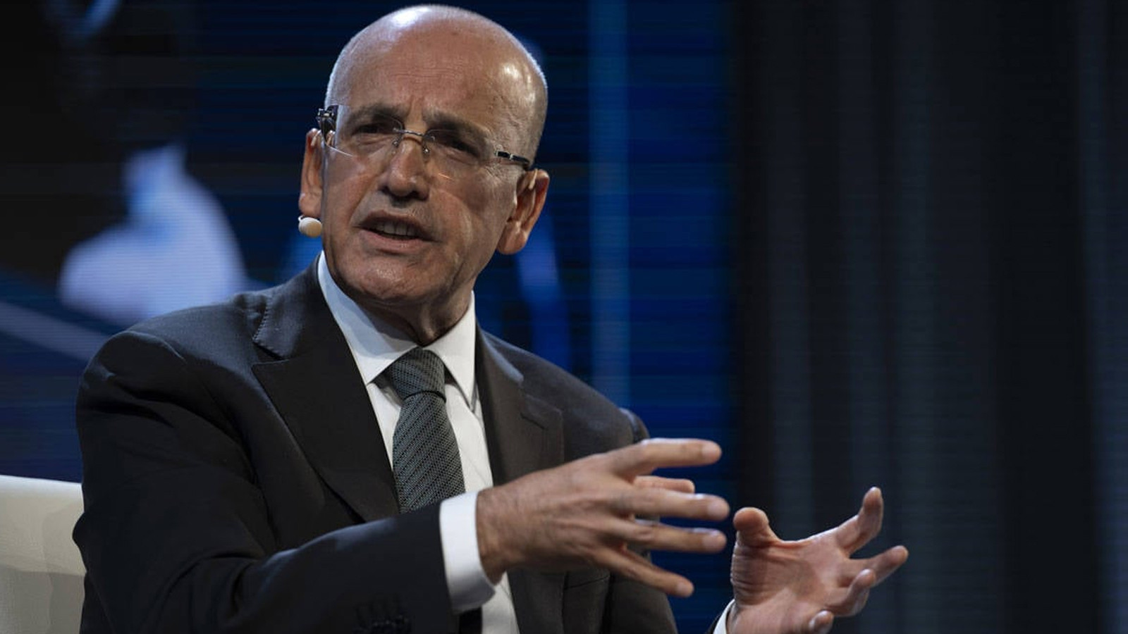 Bakan Şimşek’ten ihracatçıya destek mesajı Bakan Şimşek’ten ihracatçıya destek mesajı