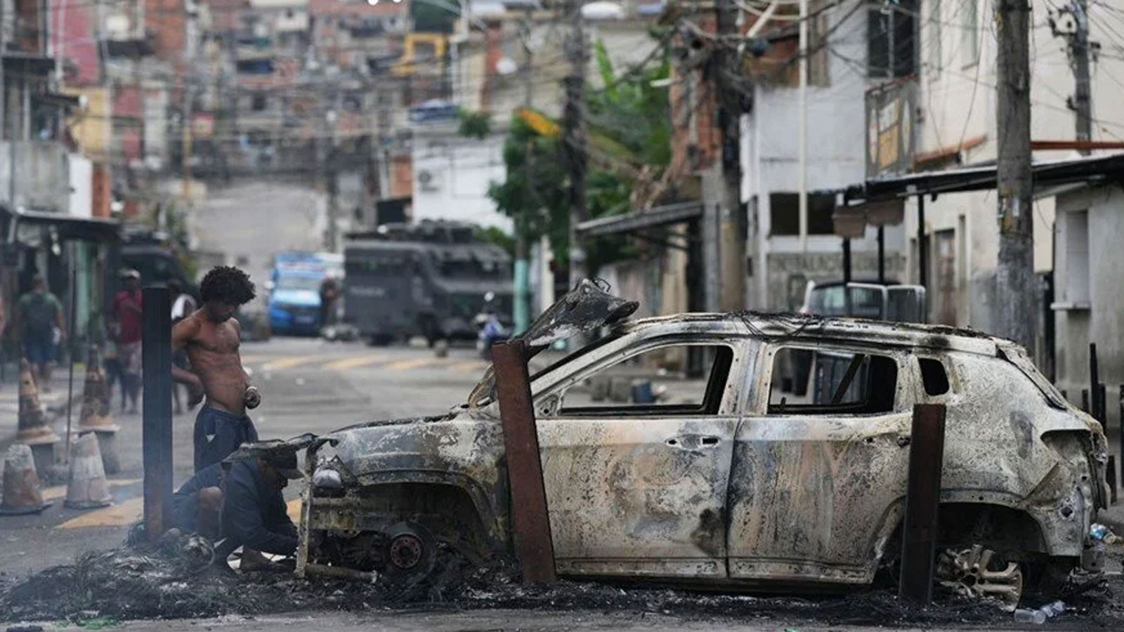 Brezilya’da uyuşturucu çetelerine yönelik operasyonda can kaybı 132’ye yükseldi Brezilya’da uyuşturucu çetelerine yönelik operasyonda can kaybı 132’ye yükseldi