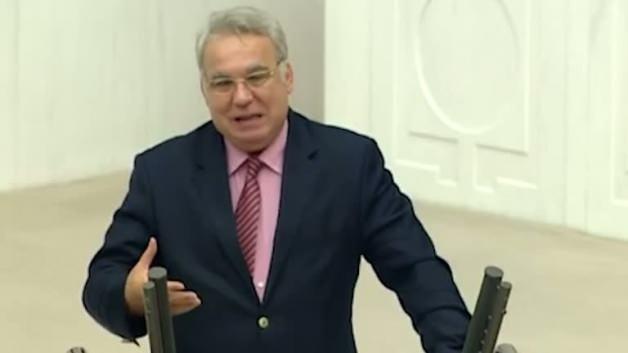 Eski AK Parti İzmir Milletvekili Hüseyin Kocabıyık gözaltına alındı Eski AK Parti İzmir Milletvekili Hüseyin Kocabıyık gözaltına alındı