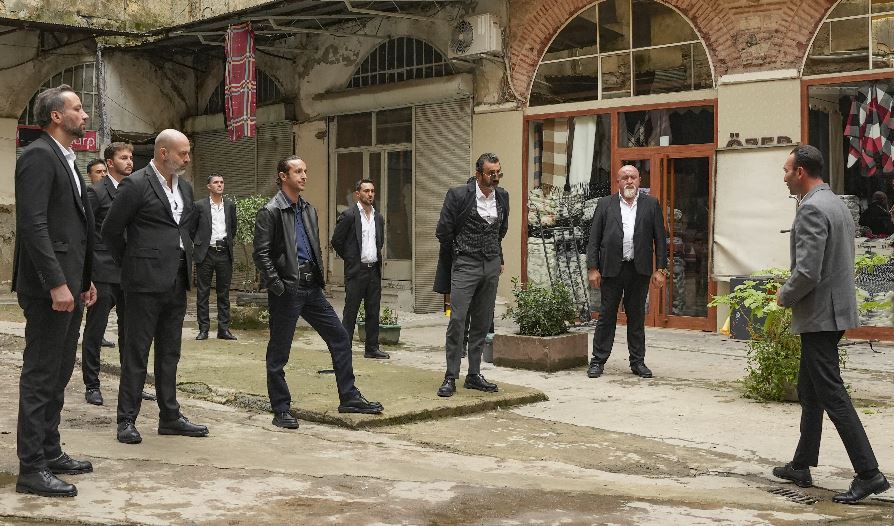 Eşref Rüya dizisi 20. bölümünde planları alt üst edecek gelişme!