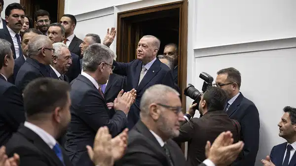 Çok konuşulacak AKP kulisi: ‘Parti içinde operasyon borsası ve rüşvet ağı iddiası…’ – Son Dakika Siyaset Haberleri Çok konuşulacak AKP kulisi: ‘Parti içinde operasyon borsası ve rüşvet ağı iddiası…’ – Son Dakika Siyaset Haberleri