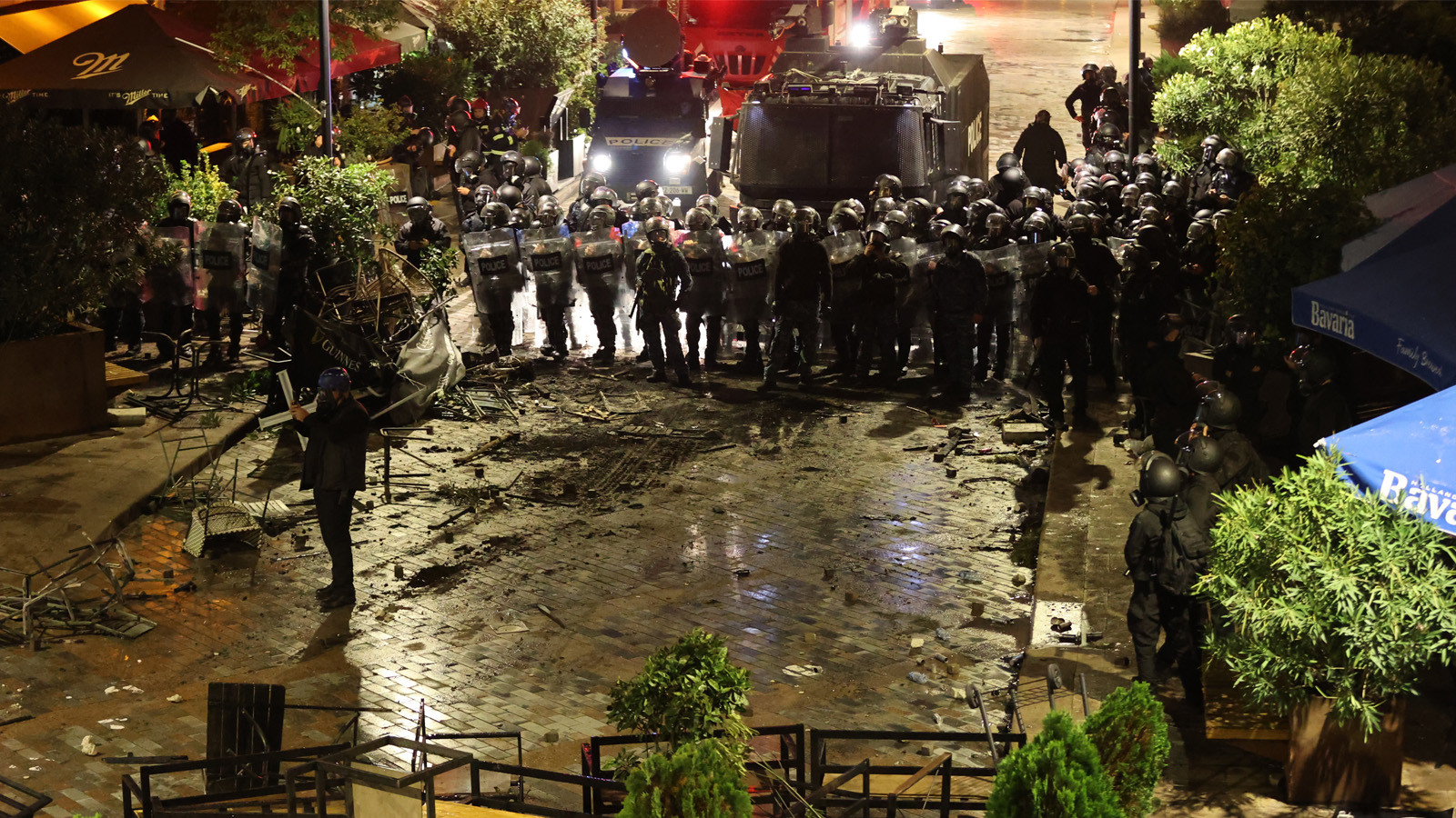 Gürcistan’da gerilim tırmanıyor! Sokaklar karıştı: Çok sayıda yaralı var Gürcistan’da gerilim tırmanıyor! Sokaklar karıştı: Çok sayıda yaralı var