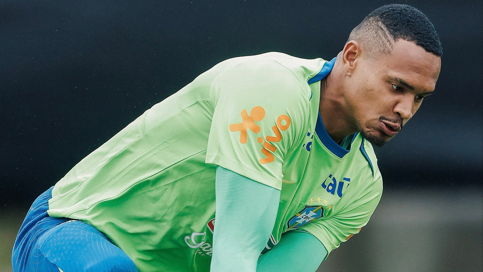 John Victor’un milli takım şaşkınlığı: “Pasaportumu istediklerinde ‘Dolandırılıyor muyum?’ dedim” John Victor’un milli takım şaşkınlığı: “Pasaportumu istediklerinde ‘Dolandırılıyor muyum?’ dedim”