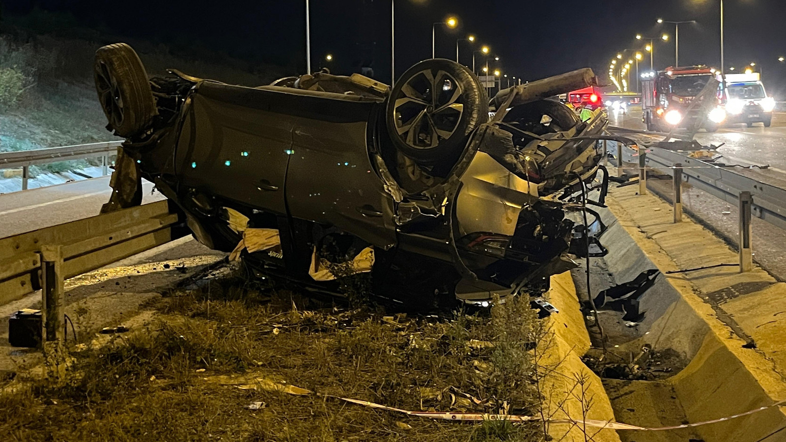 Kuzey Marmara Otoyolu’nda feci kaza : 2 ölü, 5 yaralı Kuzey Marmara Otoyolu’nda feci kaza : 2 ölü, 5 yaralı
