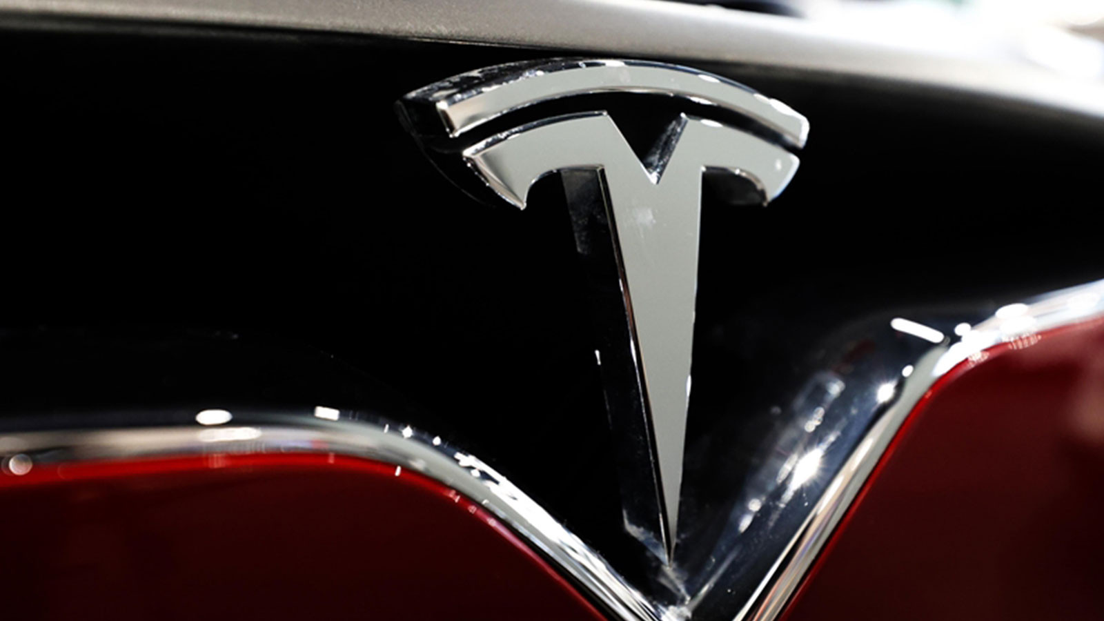 Tesla’nın AB bölgesindeki satışları azalmaya devam ediyor