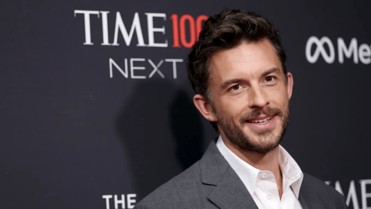 People Dergisi 2025’in En Seksi Erkeğini Açıkladı