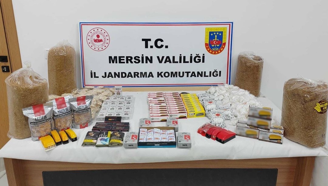Mersin’de kaçak tütün ve sigara sarma makinesi ele geçirildi Mersin’de kaçak tütün ve sigara sarma makinesi ele geçirildi