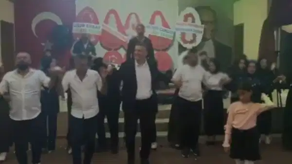 Türkiye’de 20 Şehidin Ardından Tepki Çeken Düğün Paylaşımı Türkiye’de 20 Şehidin Ardından Tepki Çeken Düğün Paylaşımı