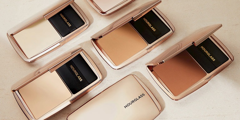 Hourglass Artık Türkiye’de! Hourglass Artık Türkiye’de!