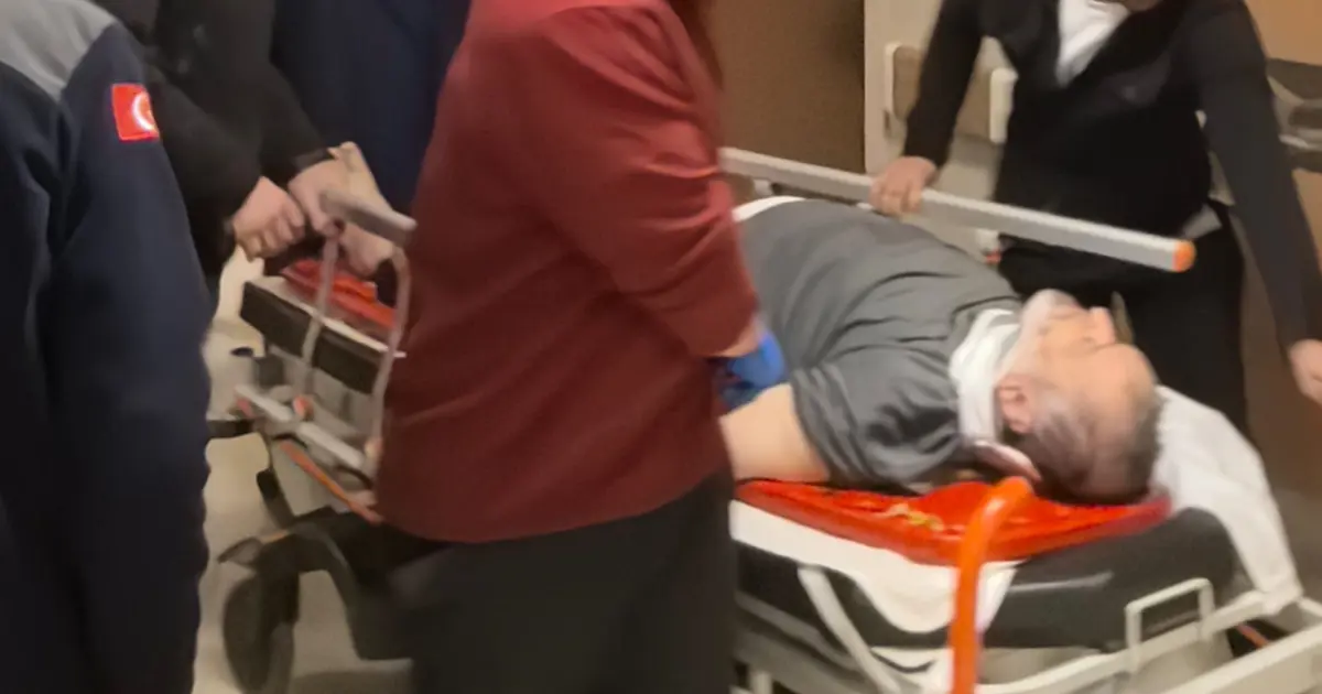 Bursa’da Ağaç Budarken Düşen Adam Ağır Yaralandı Bursa’da Ağaç Budarken Düşen Adam Ağır Yaralandı