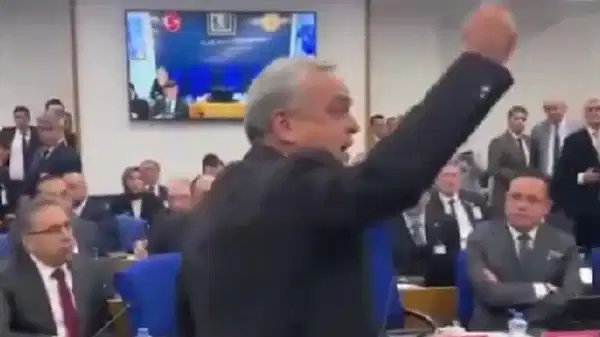 Hasan Ufuk Çakır, CHP’li vekillere tepki gösterdi Hasan Ufuk Çakır, CHP’li vekillere tepki gösterdi