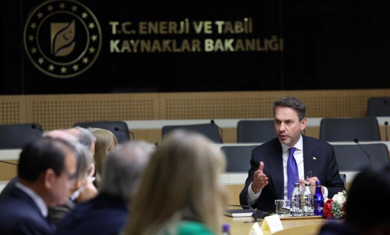 Bakan Bayraktar, 6 Milyar Dolarlık Finansman Paketini Bakan Bayraktar, 6 Milyar Dolarlık Finansman Paketini