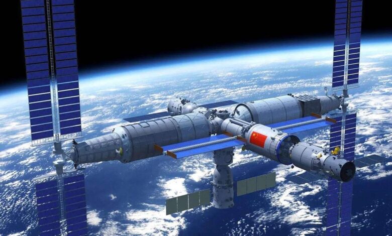 Çinli Taykonotlar Uzayda İlk Kez Izgara Et Pişirdi Çinli Taykonotlar Uzayda İlk Kez Izgara Et Pişirdi