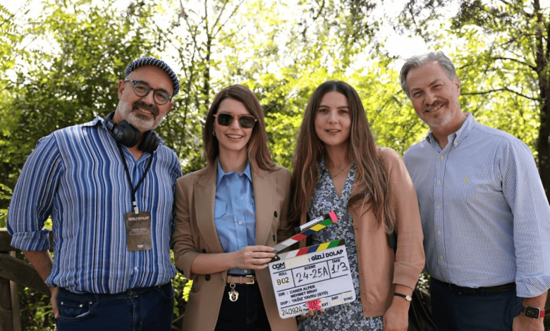 Beren Saat 12 Yıl Aradan Sonra Beyaz Perdede