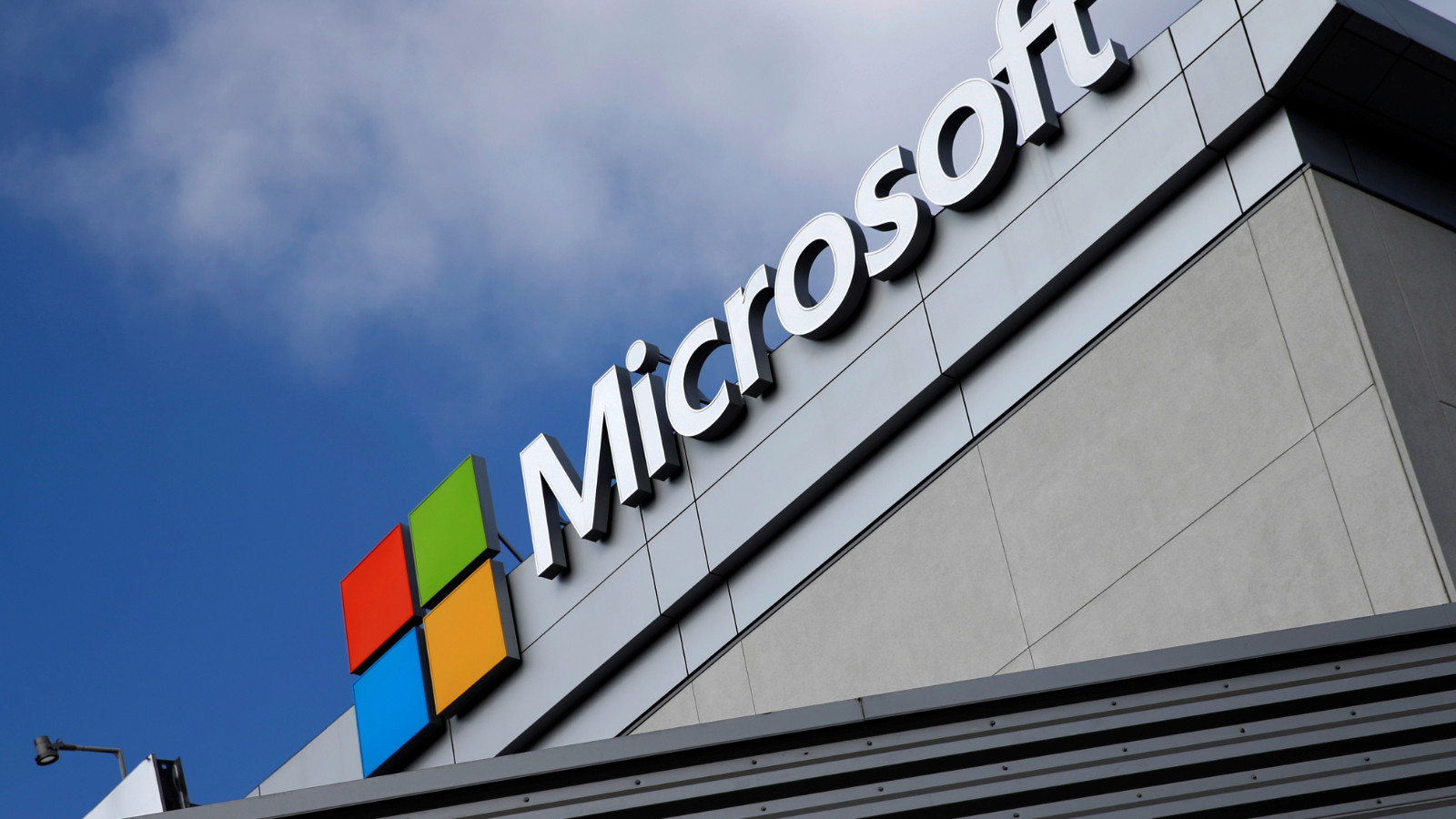 Microsoft’tan 9.7 milyar dolarlık anlaşma Microsoft’tan 9.7 milyar dolarlık anlaşma